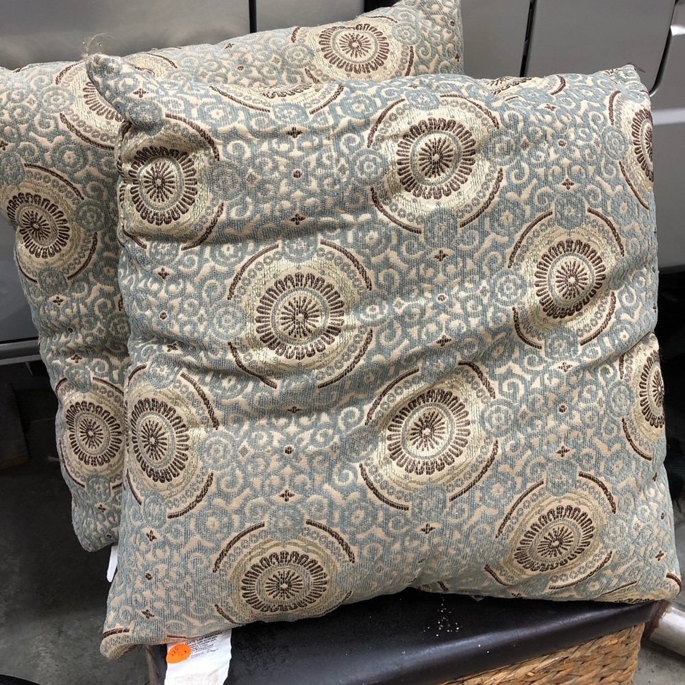 Throw pillows